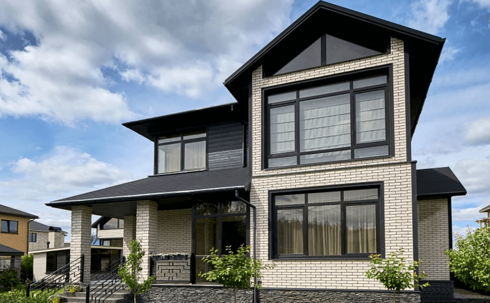 окна пвх для дома и коттеджа с ламинацией